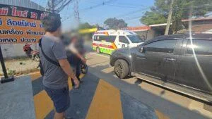 CCTV Footage Captures Severe Motorcycle Crash in Sri Racha as Rider Overtakes Pickup Truck Turning into Tire Shop