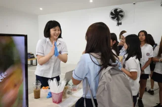 A business class taught them to make money, but Bangkok taught them to give it away