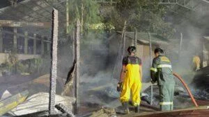 Massive Fire Breaks Out at Wood Storage Warehouse Near Pattaya, No Injuries But Significant Damage