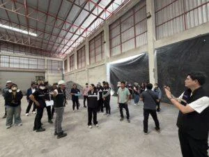 Chonburi MP and Industry Ministry Advisor Inspect Allegedly Illegal Factory Operation in Ban Bueng